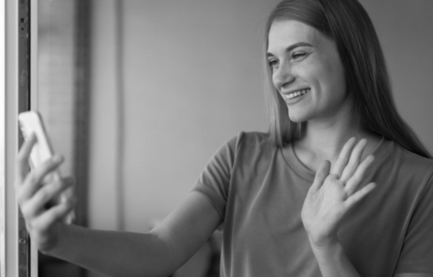 Instructor demonstrating advanced financial modeling techniques in investment reporting masterclass